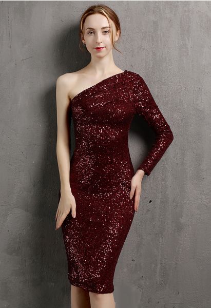 Slanted Shoulder Full Sequins Cocktail Dress in Burgundy