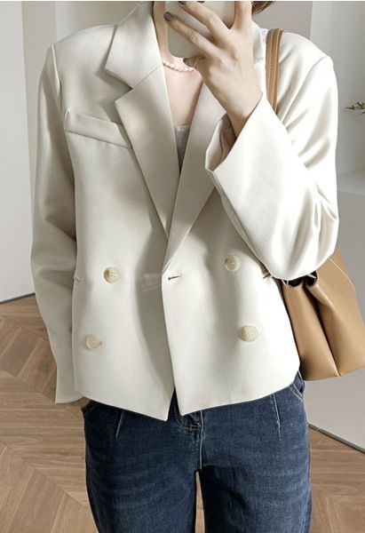 Notched Lapel Welt Pocket Blazer in Cream