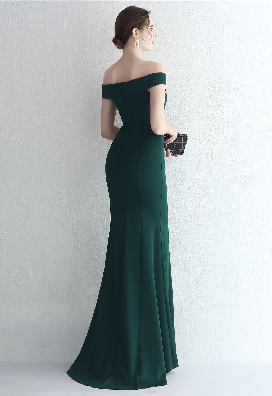 Twist Front Off-Shoulder Gown in Emerald