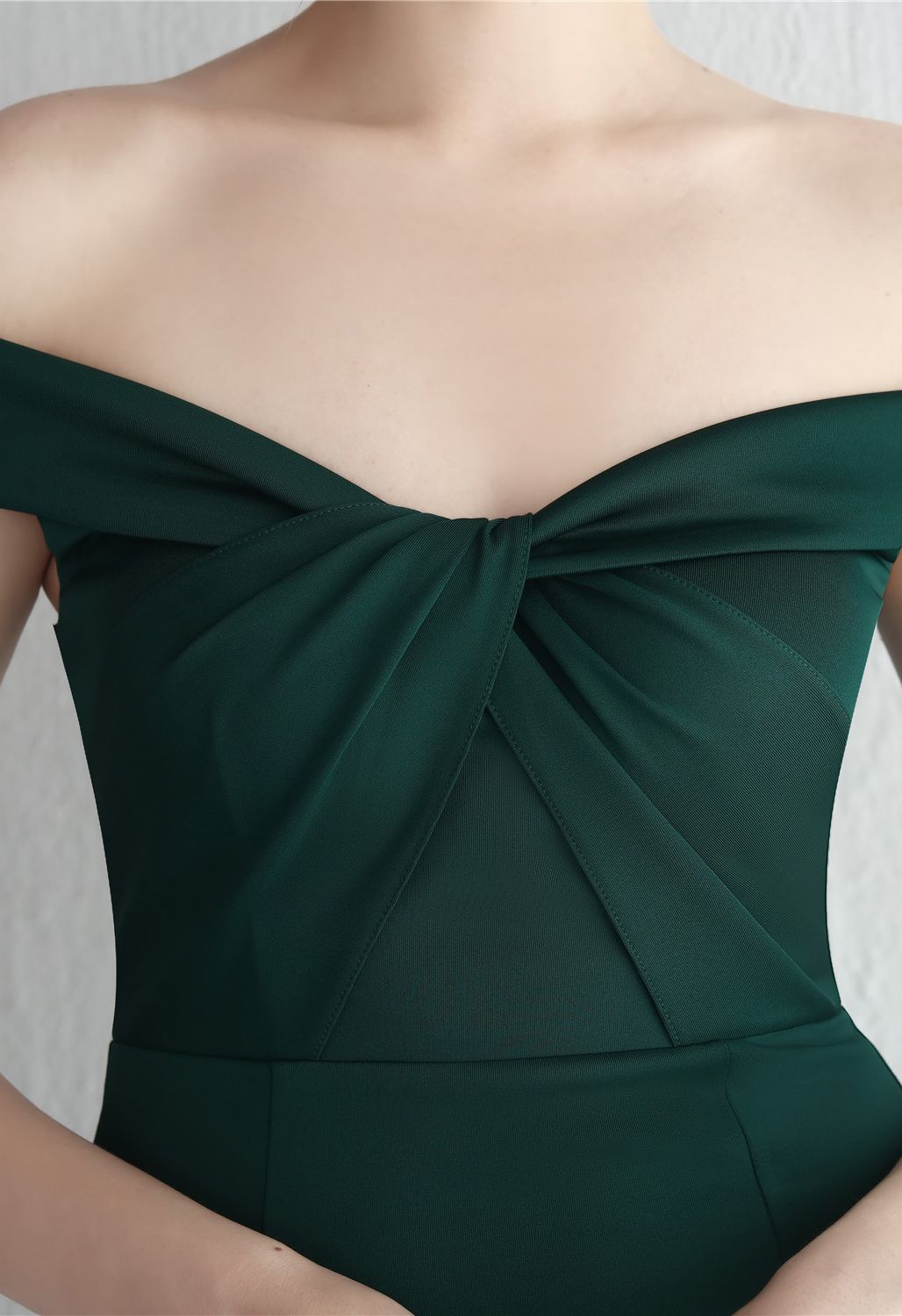 Twist Front Off-Shoulder Gown in Emerald