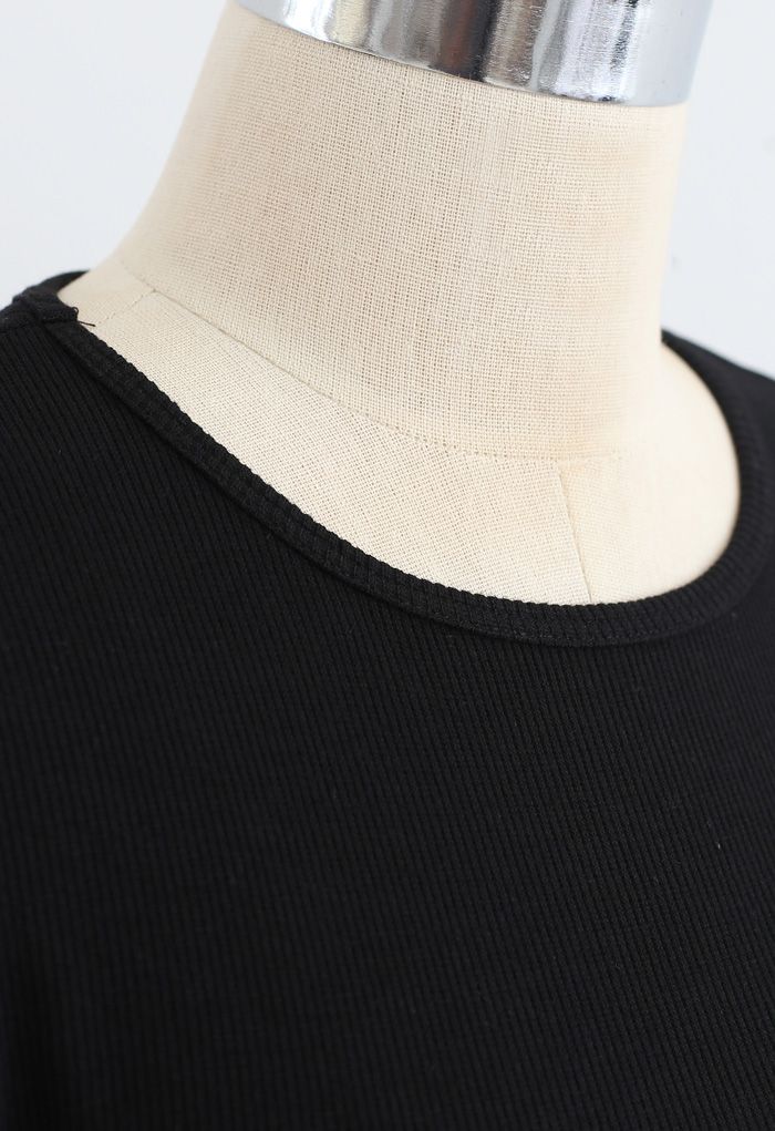 Hollow-Out Waist Sleeves Crop Top in Black