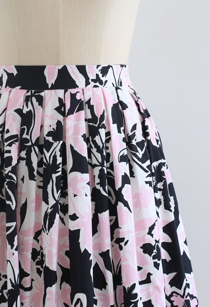 Summer Floral Print Pleated Midi Skirt in Black