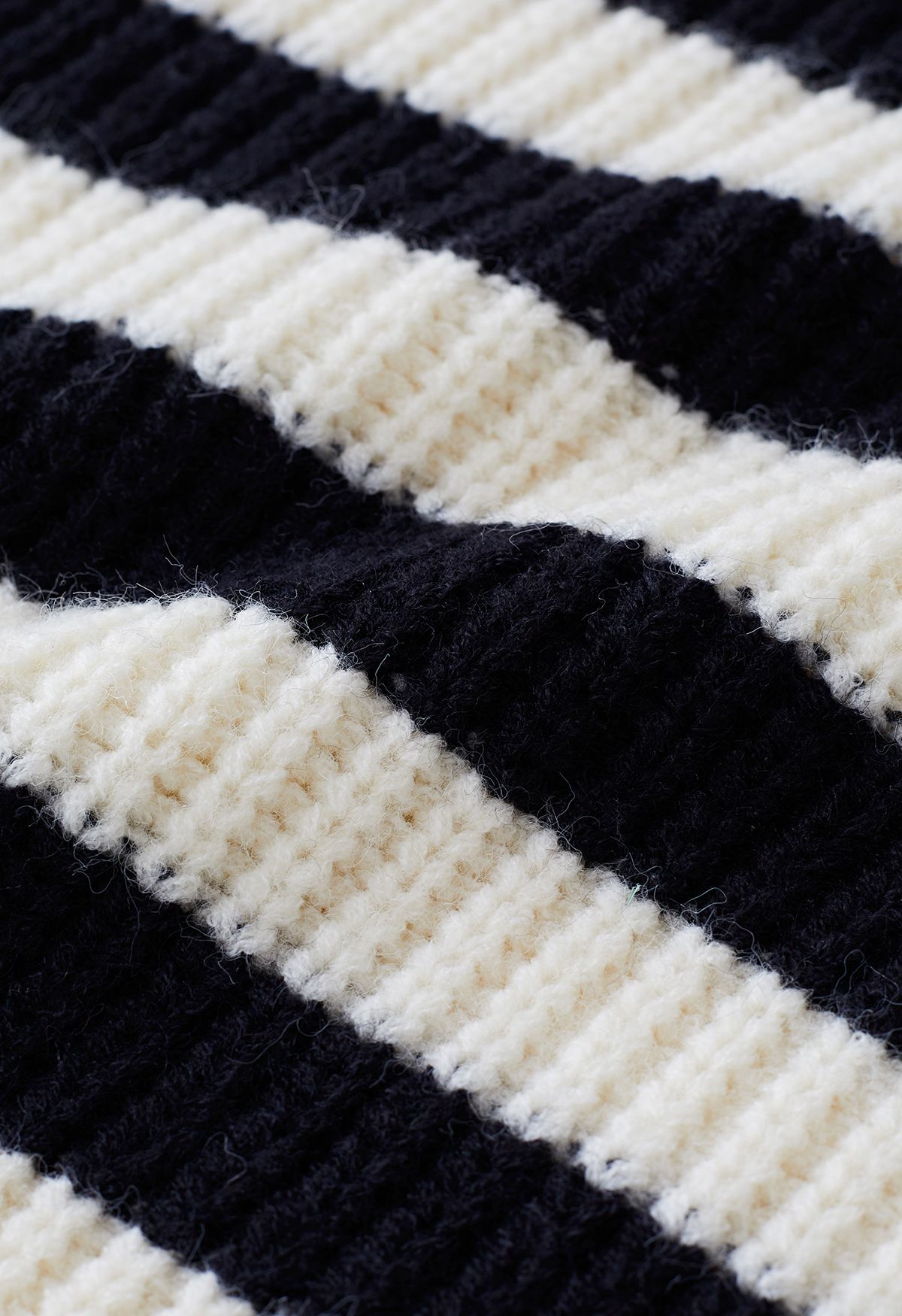 Detachable Scarf Striped Knit Sweater in Black