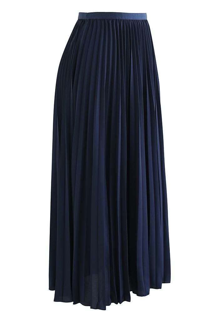 Simplicity Pleated Midi Skirt in Navy