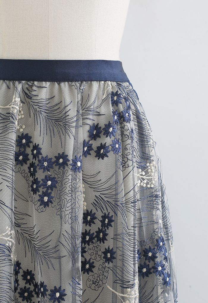 Divine Daisy Embroidered Mesh Tulle Skirt in Navy