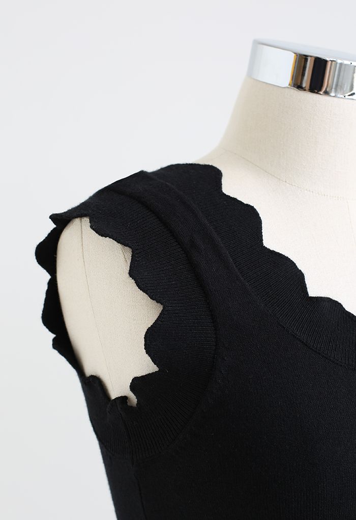 Scalloped Edge Knit Tank Top in Black