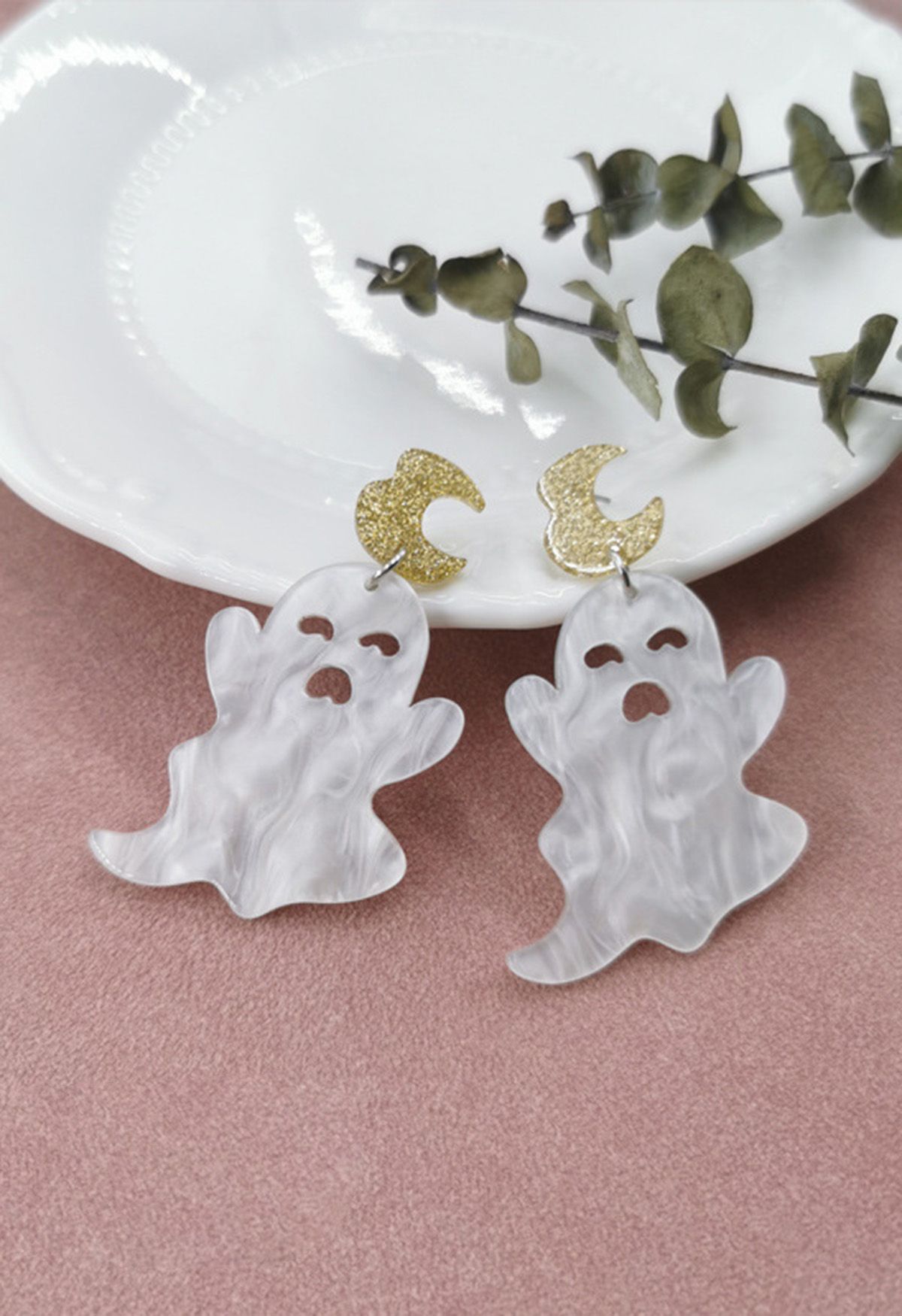 Cartoon Haunting Ghost Earrings