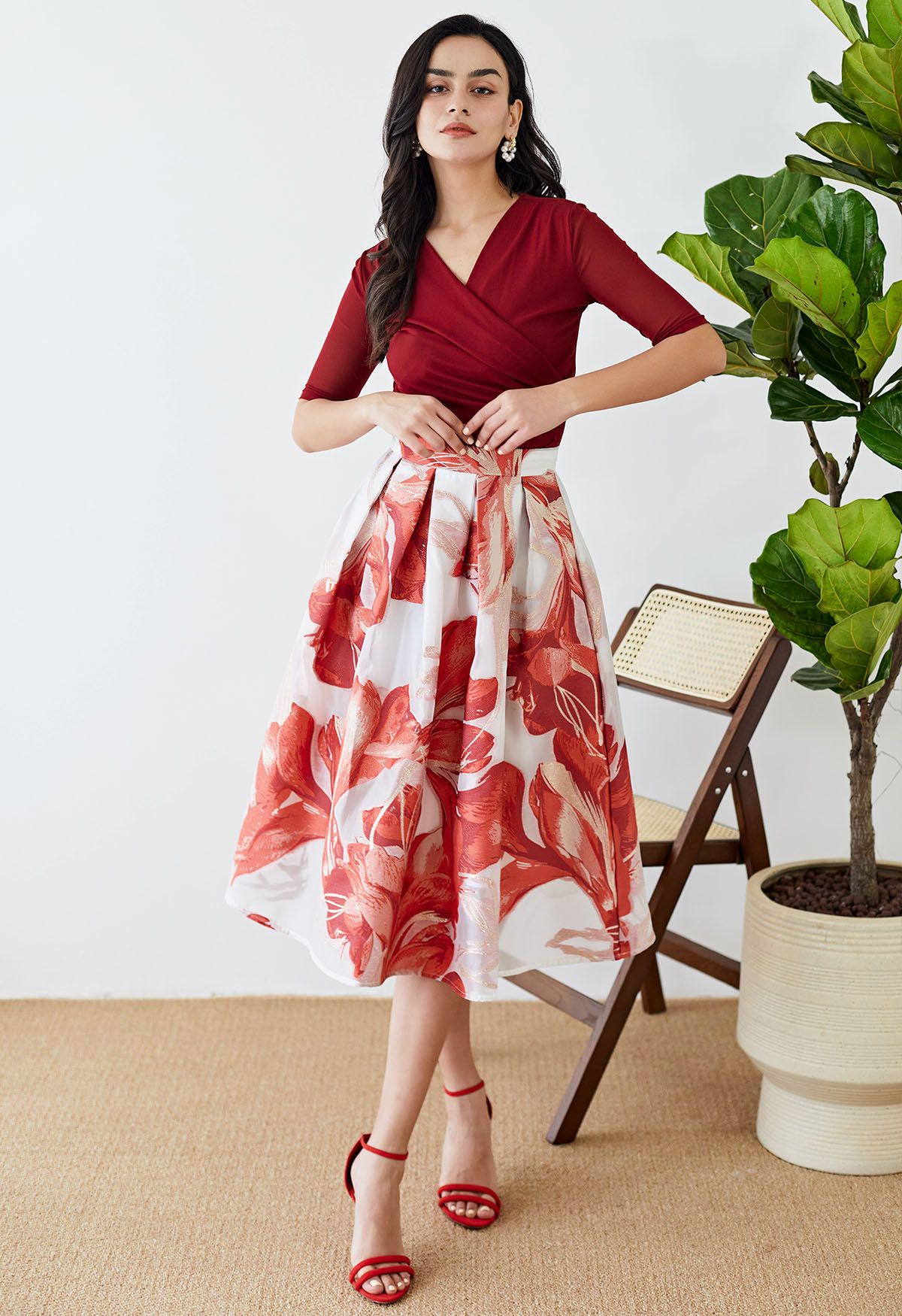 Artistic Floral Jacquard Organza Pleated Midi Skirt in Red