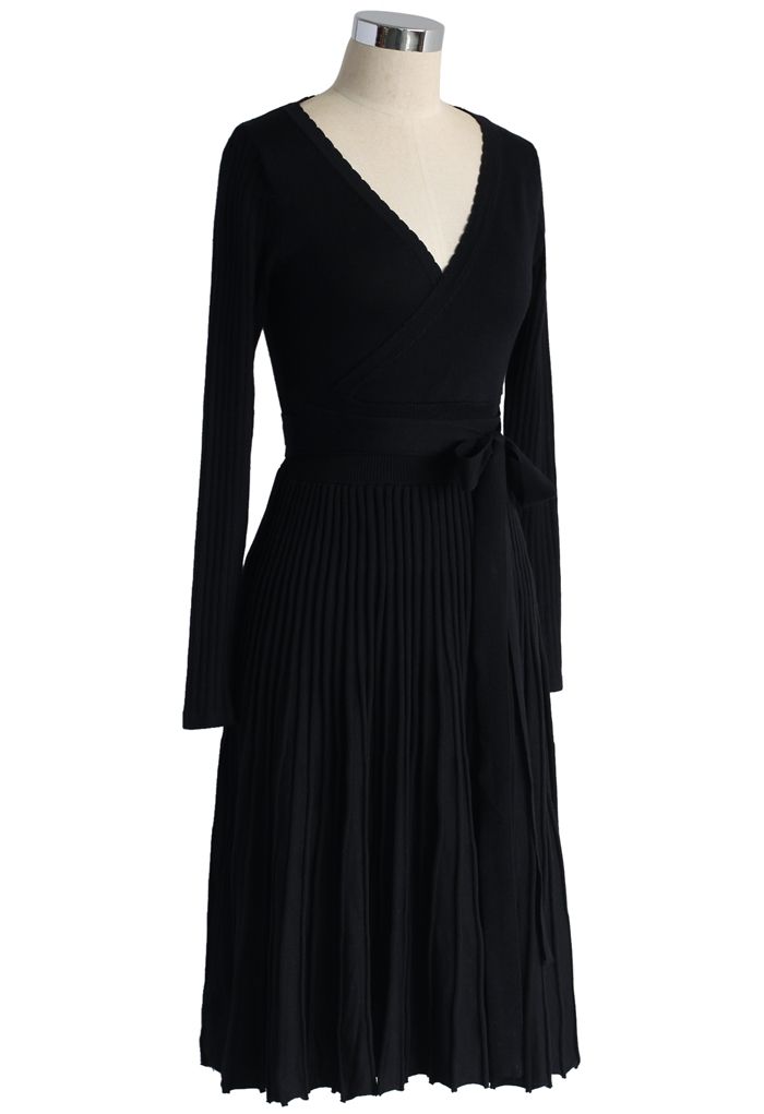 Embrace a Lithe Knitted Dress in Black