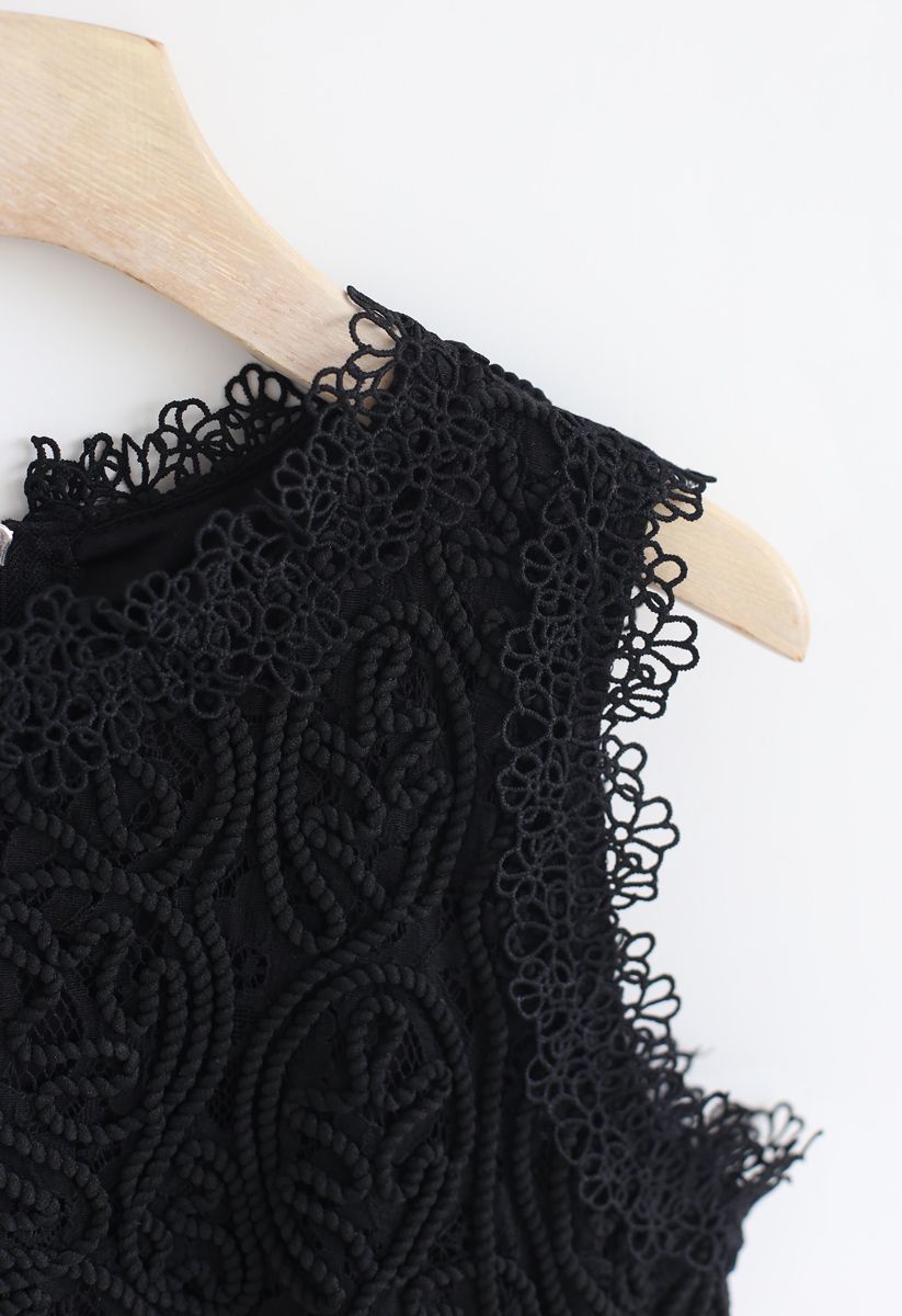 Diva Full Lace Crop Top in Black